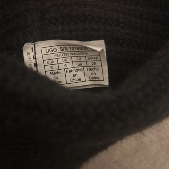 UGG Women’s Classic Cardy Boots - Picture 4 of 5